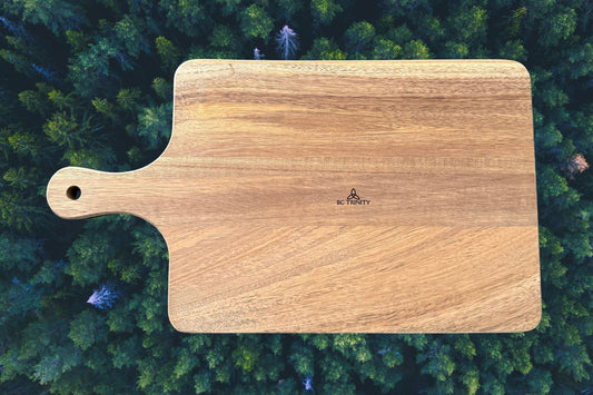 Acacia Charcuterie Board "Heart of a Wolf"