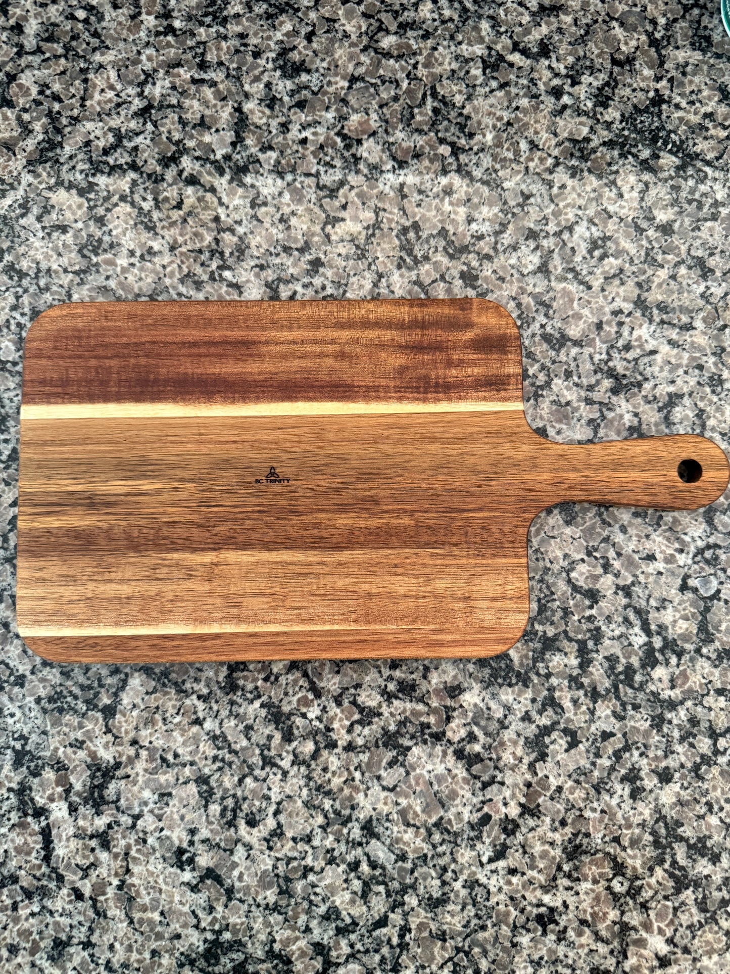 Acacia Serving Board "Newport"