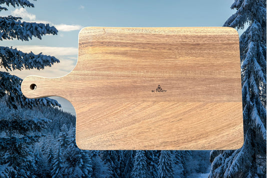 Acacia Charcuterie Board "Snow Heart"