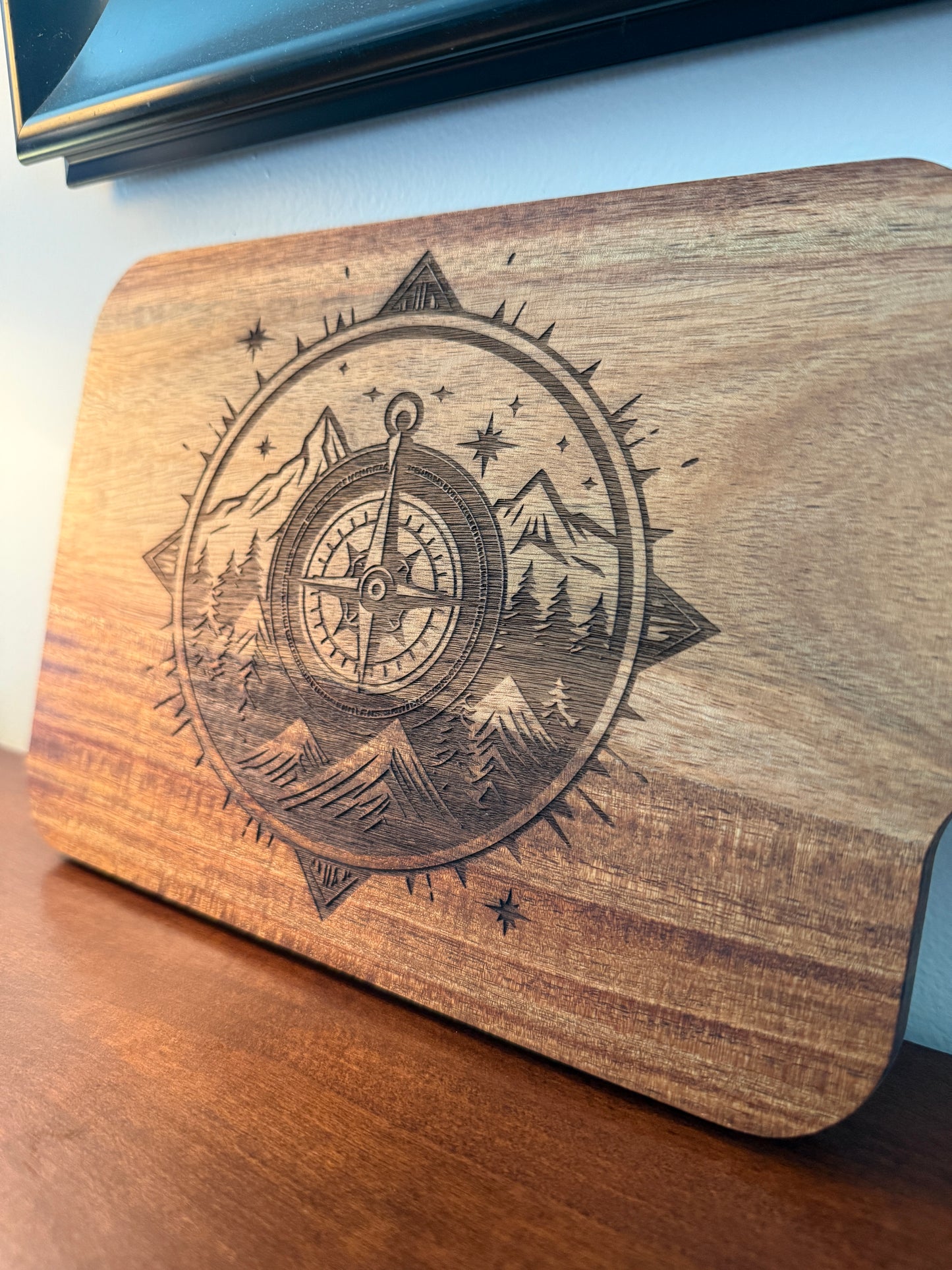Acacia Serving Board "Adventure Compass"