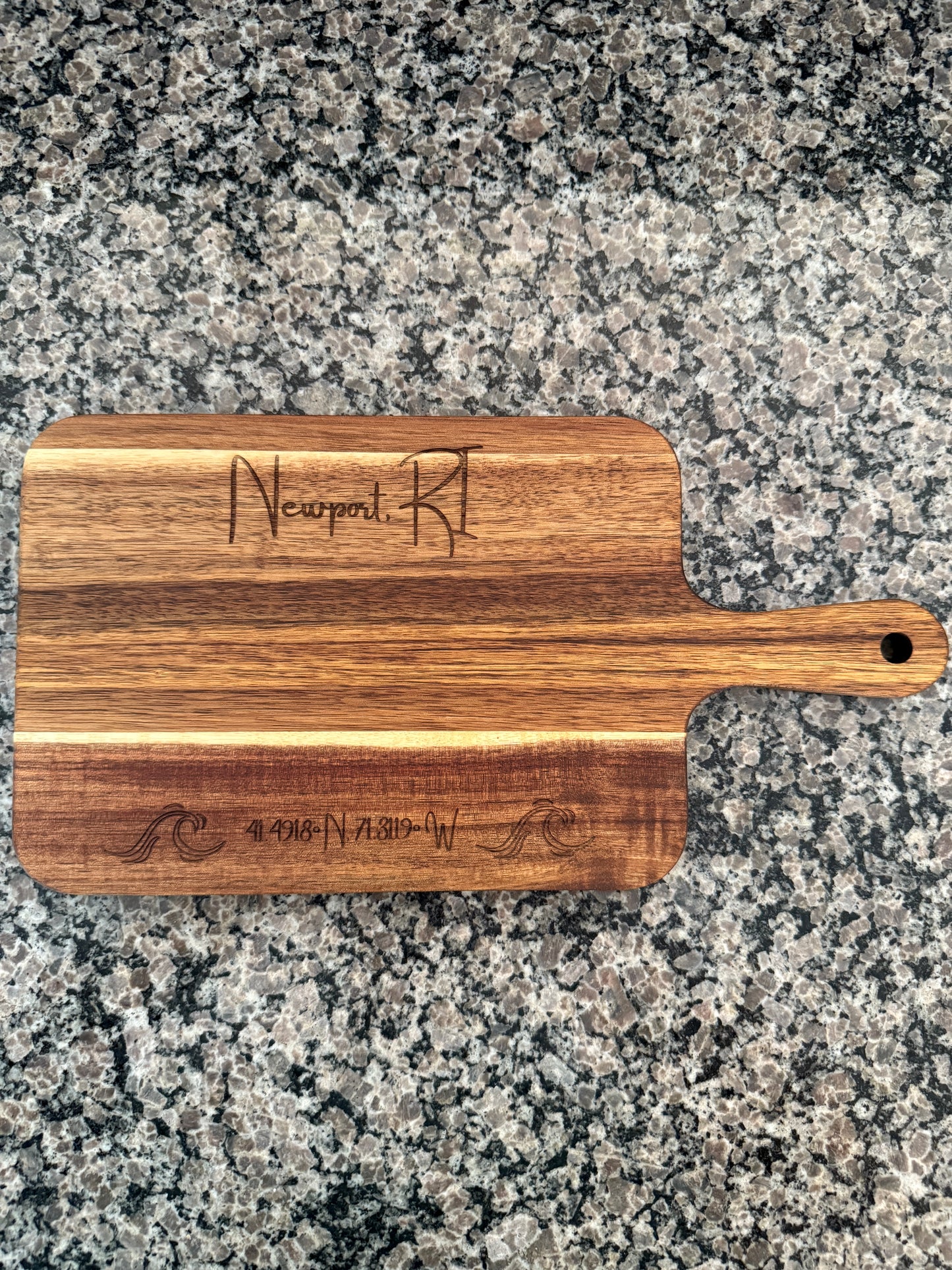 Acacia Serving Board "Newport"